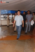 Aamir snapped at Novotel Hotel - inditop.com5