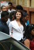 Aishwarya Rai at the launch of Beautiful Beginnings in Mumbai  19