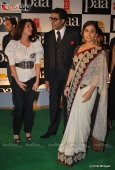 All Bollywood Celebs at Paa premiere set 2 - inditop.com 29