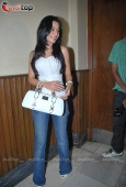 Amrita Rao at Dev Anand Jewel Thief screening 3