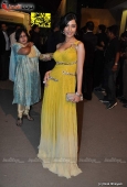 Amrita Rao, Minissha Lamba, Claudia at Filmfare red carpet set - inditop.com 5