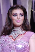 Ayesha Takia & Mugdha walks the ramp on final day of IIJW - inditop.com19