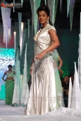 Ayesha Takia & Mugdha walks the ramp on final day of IIJW - inditop.com44