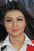 Beautiful Ayesha Takia and Shahid on location of film Pathshala - inditop.com 37