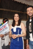 Beautiful Sagarika Ghatge, Poonam Dhillon at the Mahurat of One and Only - inditop.com11