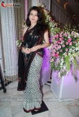 Bhagyashree at art gallery owner Usha Aggarwal son engagement - inditop.com10