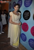 Bipasha Basu sizzles the ramp for RockyS with Queenie - inditop.com 15