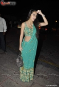 Celina Jaitley & Isha Koppikar at Fardeen Khan sister Laila Khan wedding reception - inditop.com 14