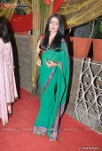 Celina Jaitley, Genelia, Amrita Arora at Mushtaq Sheikh sister Najma - inditop.com16