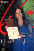 Celina is the new ambassador of Diya - inditop.com5