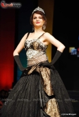 Celina, Monica Bedi walks the ramp for top designers Nisha Sagar, Archana Kocchar - inditop.com 1