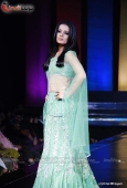 Celina, Monica Bedi walks the ramp for top designers Nisha Sagar, Archana Kocchar - inditop.com 12