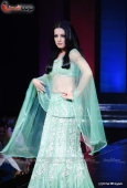 Celina, Monica Bedi walks the ramp for top designers Nisha Sagar, Archana Kocchar - inditop.com 9