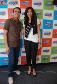 Cute Sonam Kapoor at Radio City - inditop.com5