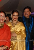 Daughter of Shatrughan Sinha, Sonakshi Sinha, Hema, Rekha at Saadiyan film premiere - inditop.com 12