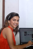 Deepika Padukone launches Yahoo.com new look 5