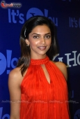 Deepika Padukone launches Yahoo.com new look 6