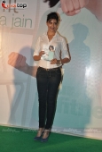 Deepika Padukone unveils Namita Jain Jaldi Fit Book - inditop.com25