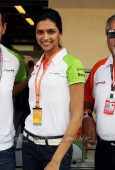 Deepika Padukone with hot desi F1 girls - inditop.com 7