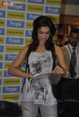 Deepika Phadukone unveils People magazine Issue - inditop.com 1