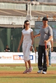 Deepika padukone, Jiah Khan, Akshay Kumar & other cast at Housefull cricket match - inditop.com 10