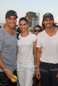 Deepika padukone, Jiah Khan, Akshay Kumar & other cast at Housefull cricket match - inditop.com 30