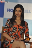 Deepika padukone, Jiah Khan, Akshay Kumar & other cast at Housefull press meet - inditop.com 16