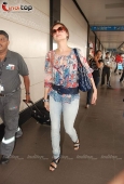 Dia Mirza and Sharman airport pics as they leave for IIFA Colombo - inditop.com6