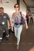 Dia Mirza and Sharman airport pics as they leave for IIFA Colombo - inditop.com7