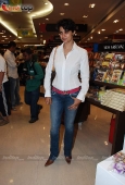 Gul Panag launches Nirupama Subramaniam  book - inditop.com 5