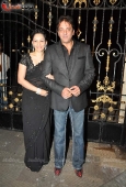 HOT Amisha Patel at Sanjay Dutt Wedding Anniversary Bash - inditop.com 