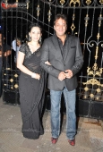 HOT Amisha Patel at Sanjay Dutt Wedding Anniversary Bash - inditop.com 1