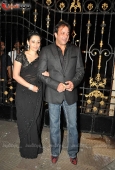 HOT Amisha Patel at Sanjay Dutt Wedding Anniversary Bash - inditop.com 2