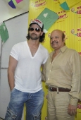 Hrithik & Rajesh Roshan promote Kites on Radio Mirchi - inditop.com 5