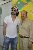 Hrithik & Rajesh Roshan promote Kites on Radio Mirchi - inditop.com 6