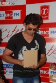 Hrithik Roshan and Barbara Mori at BIG FM Studios to greet the winners of Love Unlimited contest - inditop.com9