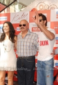 Hrithik Roshan and Barbara Mori at Kites promotional event - inditop.com46