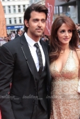 Hrithik Roshan, Barbara Mori at Kites London premiere - inditop.com3