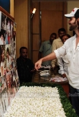 Hrithik and many other Bollywood stars at actorr Sujit Kumar prayer meeting - inditop.com 13