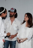 Hrithik and many other Bollywood stars at actorr Sujit Kumar prayer meeting - inditop.com 9