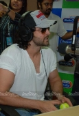 Hrithik at Radio City - inditop.com 13