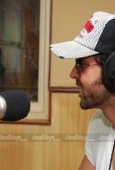 Hrithik at Radio City - inditop.com 18