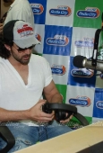 Hrithik at Radio City - inditop.com 4