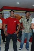 Jackie Shroff son first appearance - Tiger Shroff, Ruslaan and Kailash Kher launch  Snap 247 Gym - inditop.com 27