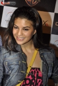 Jacqueline Fernandez & Reitesh at Clash of the Titans premiere - inditop.com 9