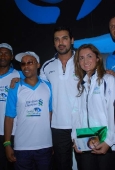 John promotes Mumbai Marathon - inditop.com 12