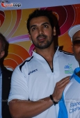 John promotes Mumbai Marathon - inditop.com 9