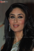 Kareena Kapoor Looking Angel where she annouced Gitanjali Parineeta brand ambassador  14