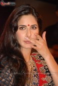 Katrina Kaif In Red Saari at Nakshatra Vivaah collection launch - inditop.com 25