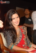 Katrina Kaif In Red Saari at Nakshatra Vivaah collection launch - inditop.com 29